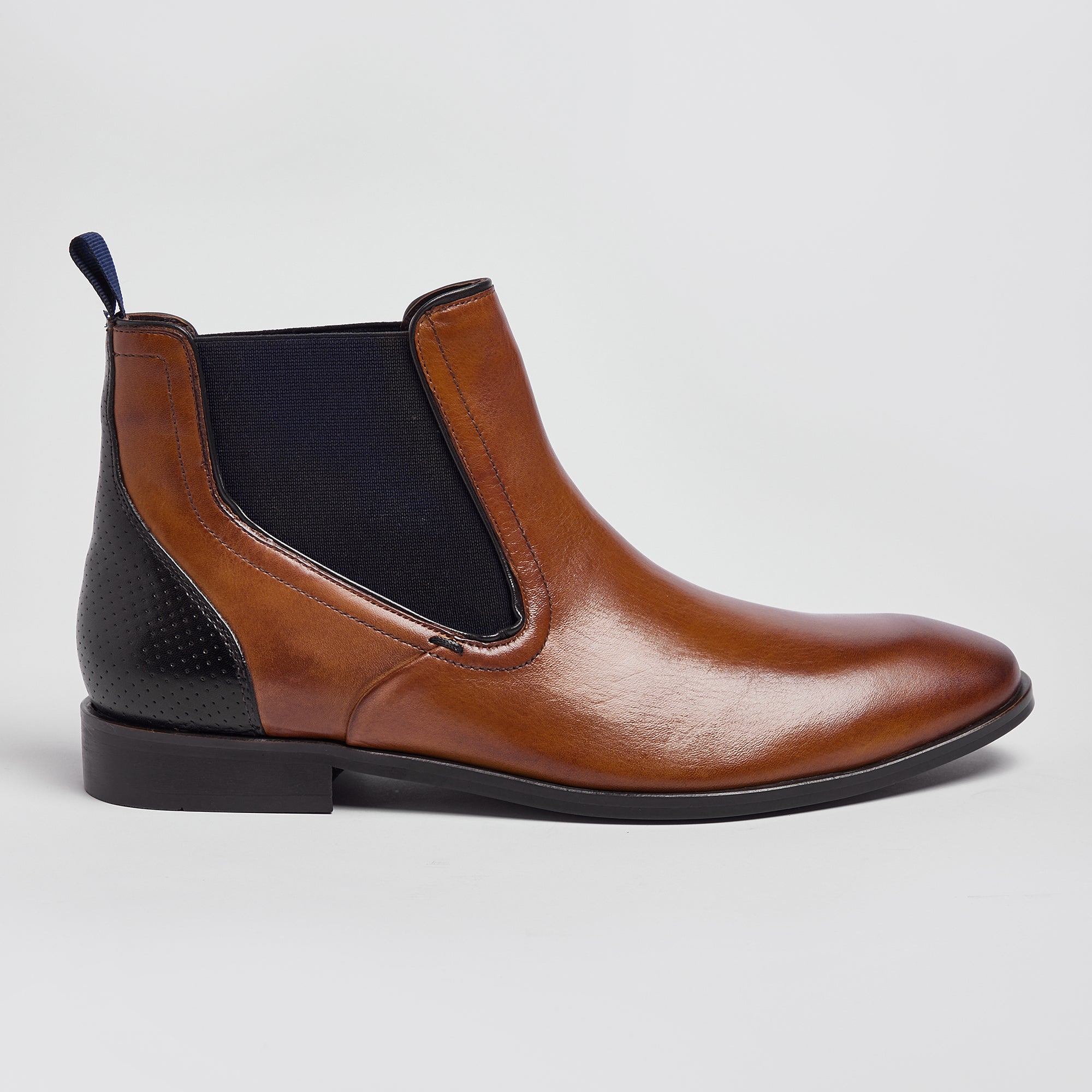 PHOENIX LEATHER CHELSEA ANKLE BOOT